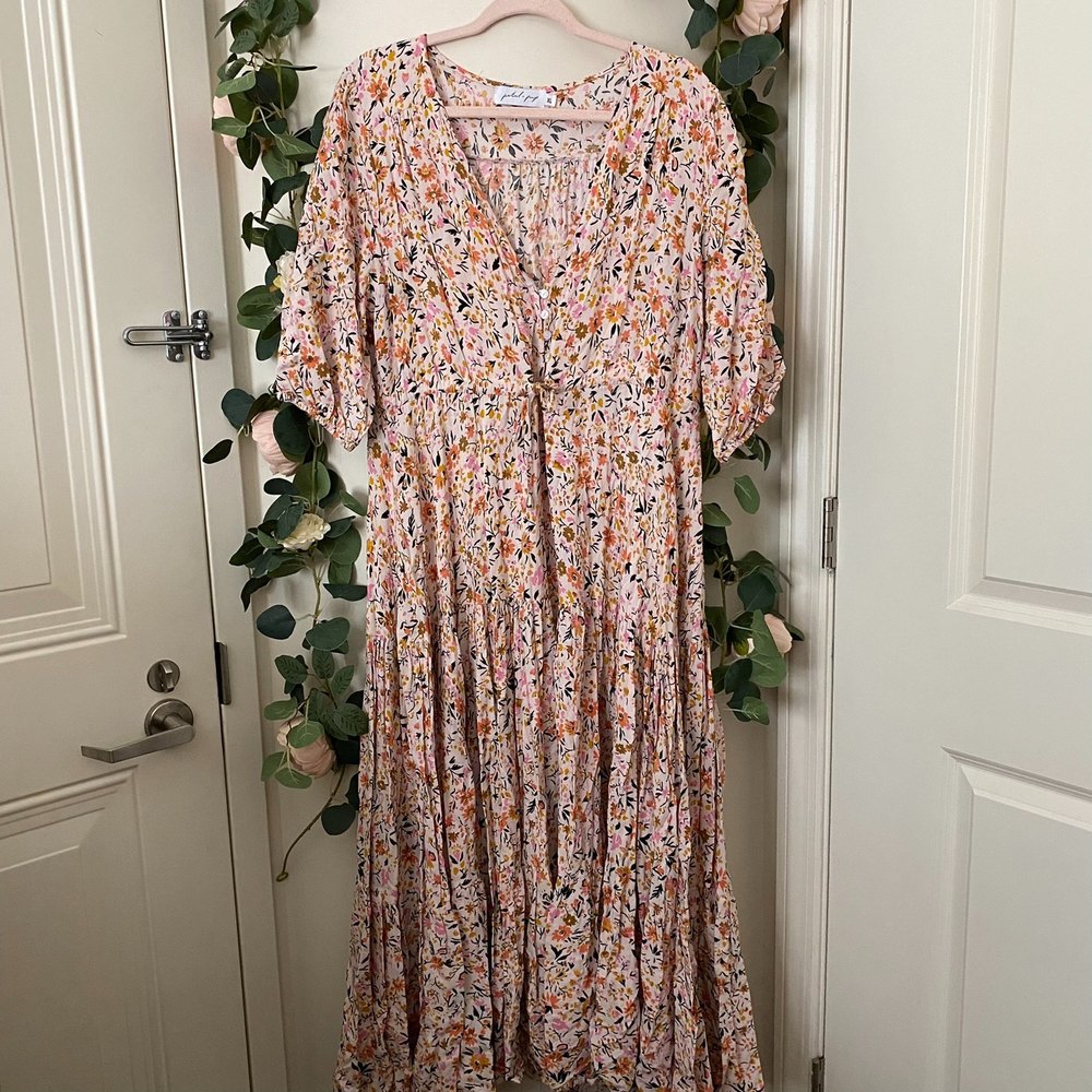 Petal + Pup Floral Maxi Dress - Picture 2 of 7